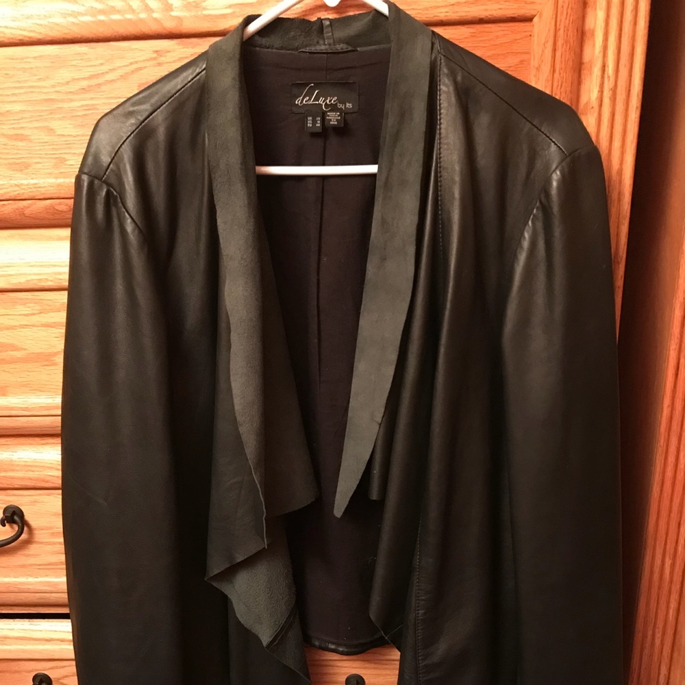 Deluxe black ladies leather jacket size 16